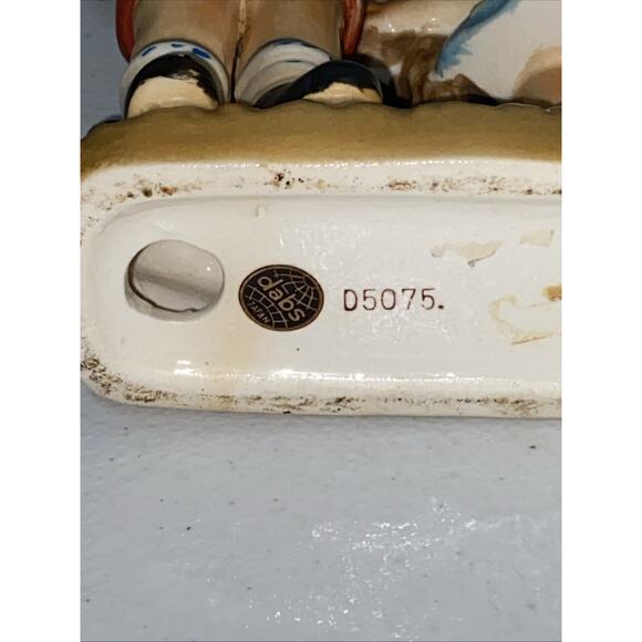 Vintage Little Boy Girl Figurine Made In DABS Japan Porcelain Bisque 6” - Picture 5 of 7